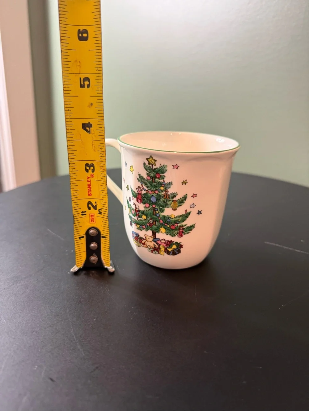 Vintage Christmastime mug by NIKKO, 1986